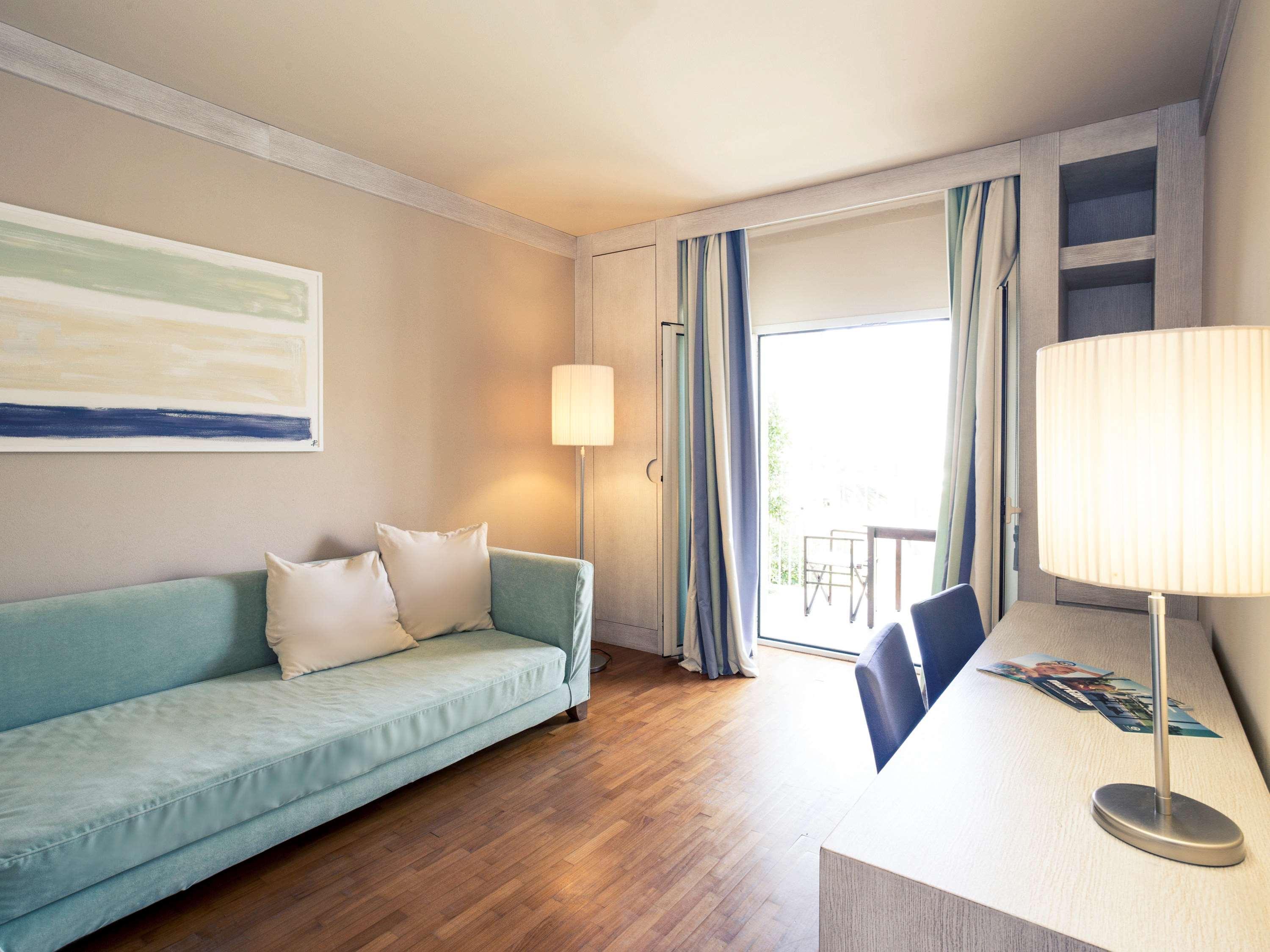 Th Tirrenia - Green Park Resort Bagian luar foto