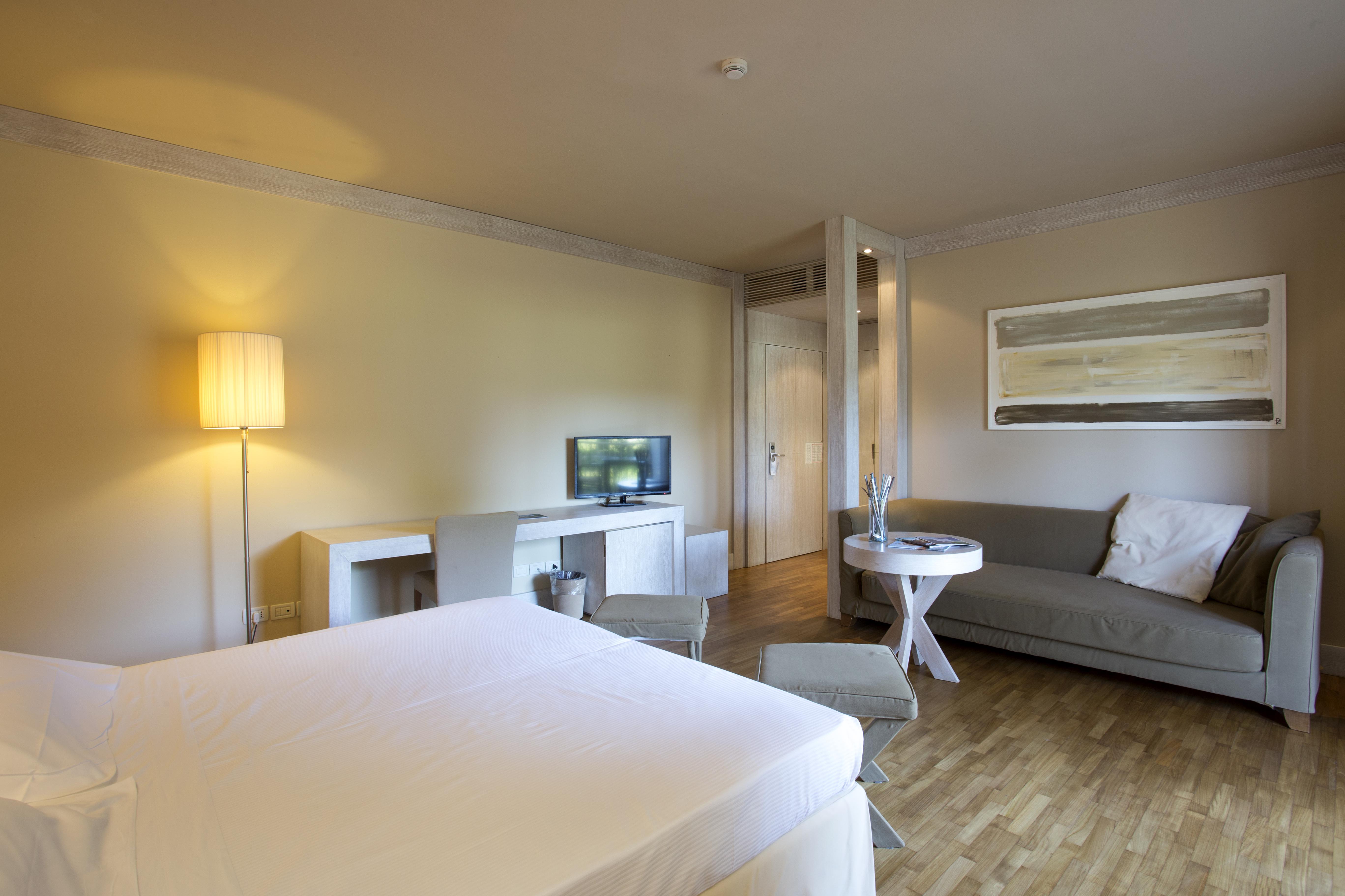 Th Tirrenia - Green Park Resort Bagian luar foto