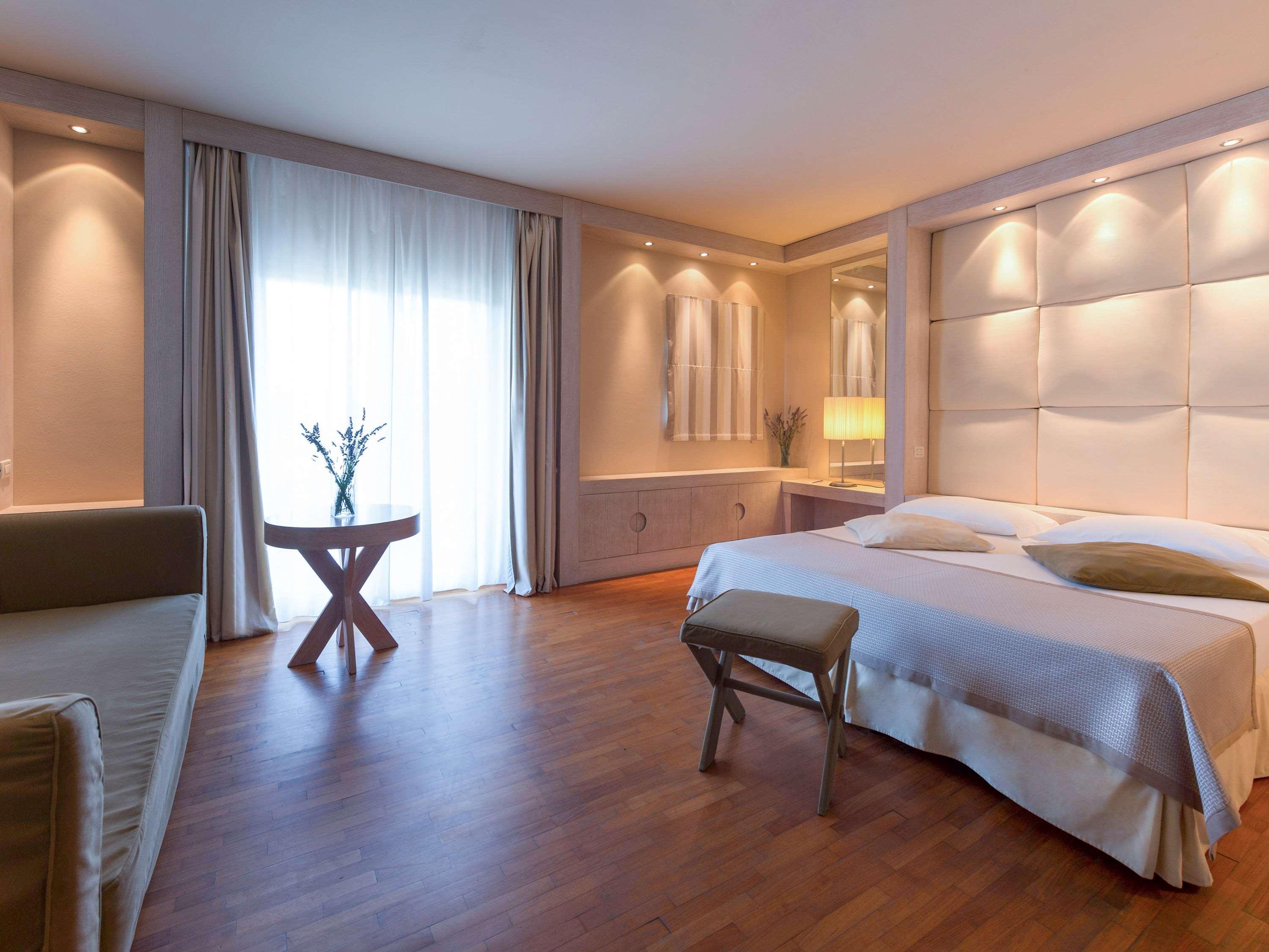 Th Tirrenia - Green Park Resort Bagian luar foto