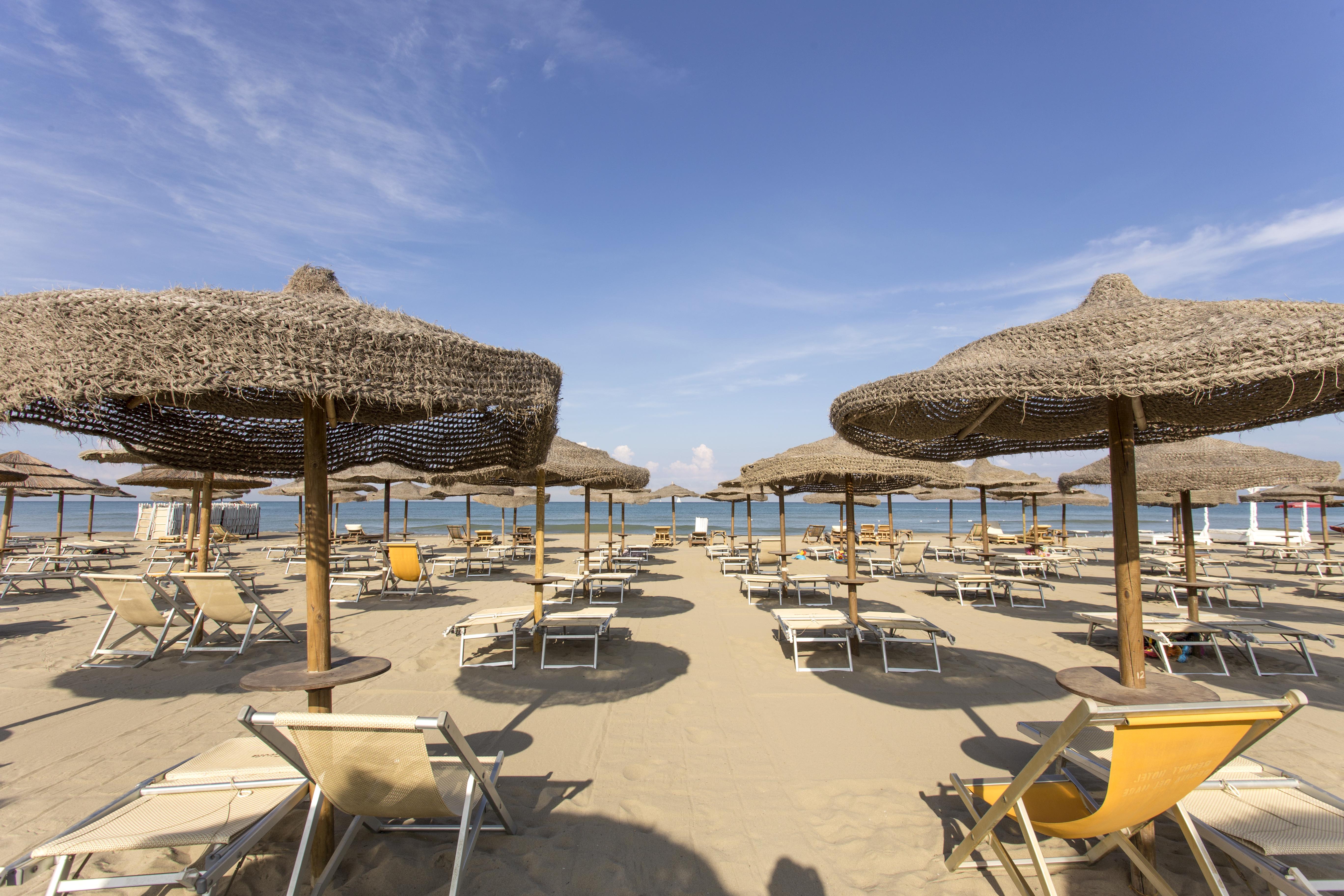 Th Tirrenia - Green Park Resort Bagian luar foto